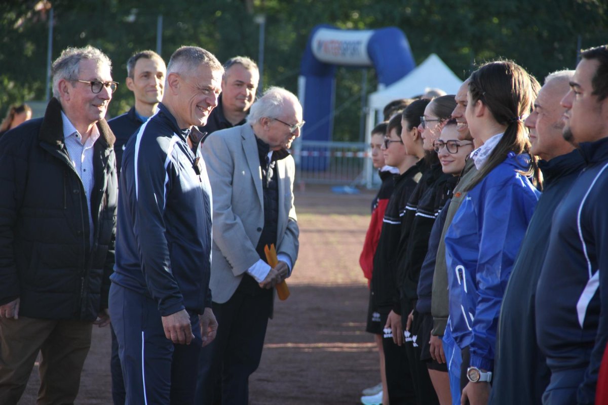 Georges Ziegler salue les participants